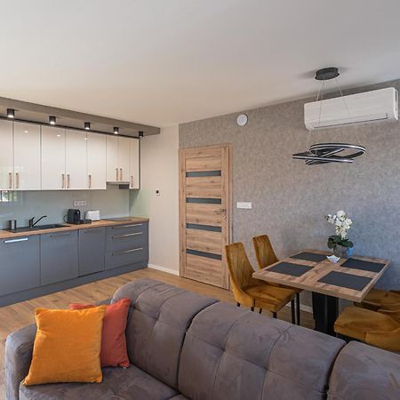 Melomi 1 Apartman Шарвар Экстерьер фото