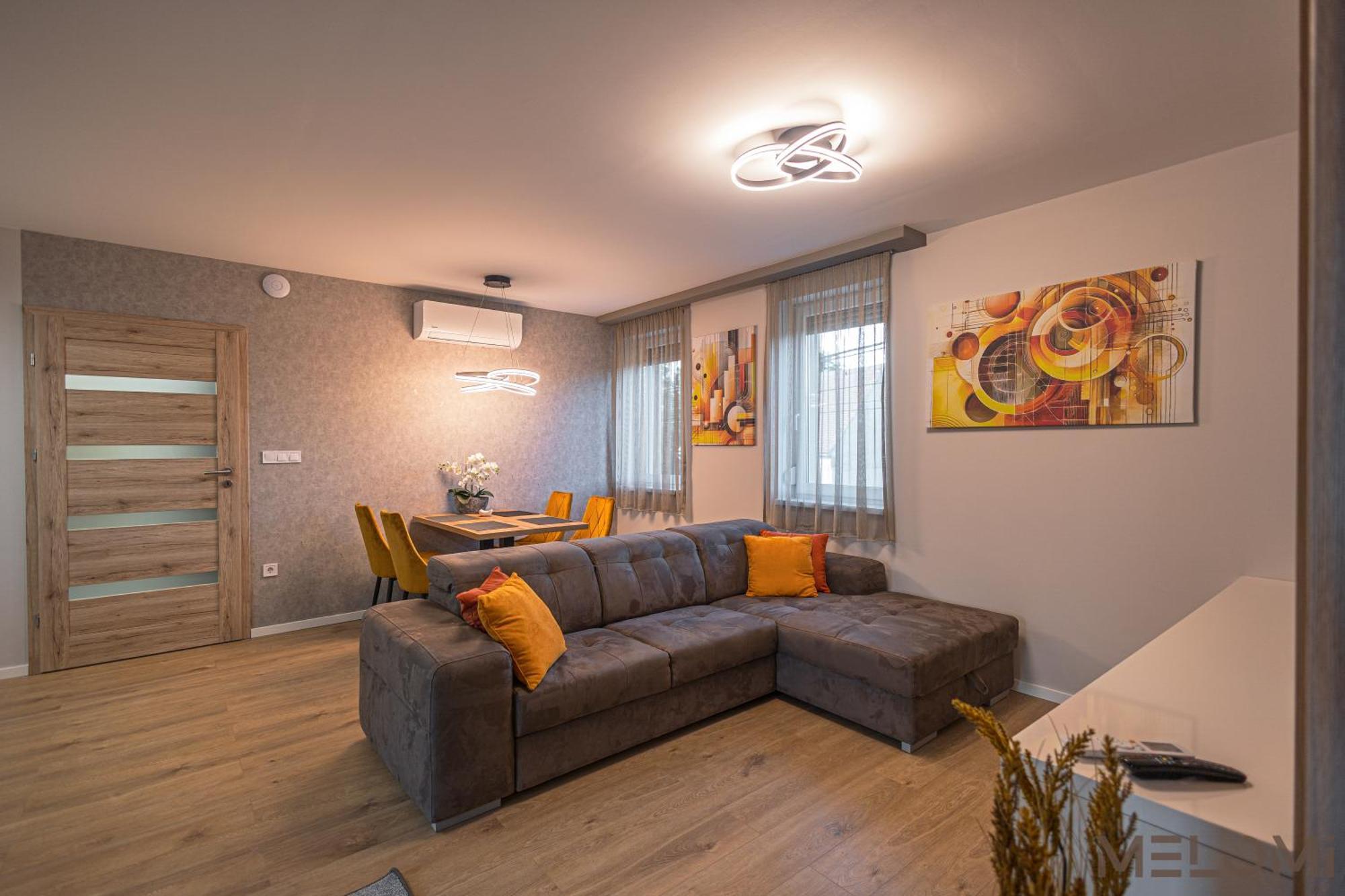 Melomi 1 Apartman Шарвар Экстерьер фото