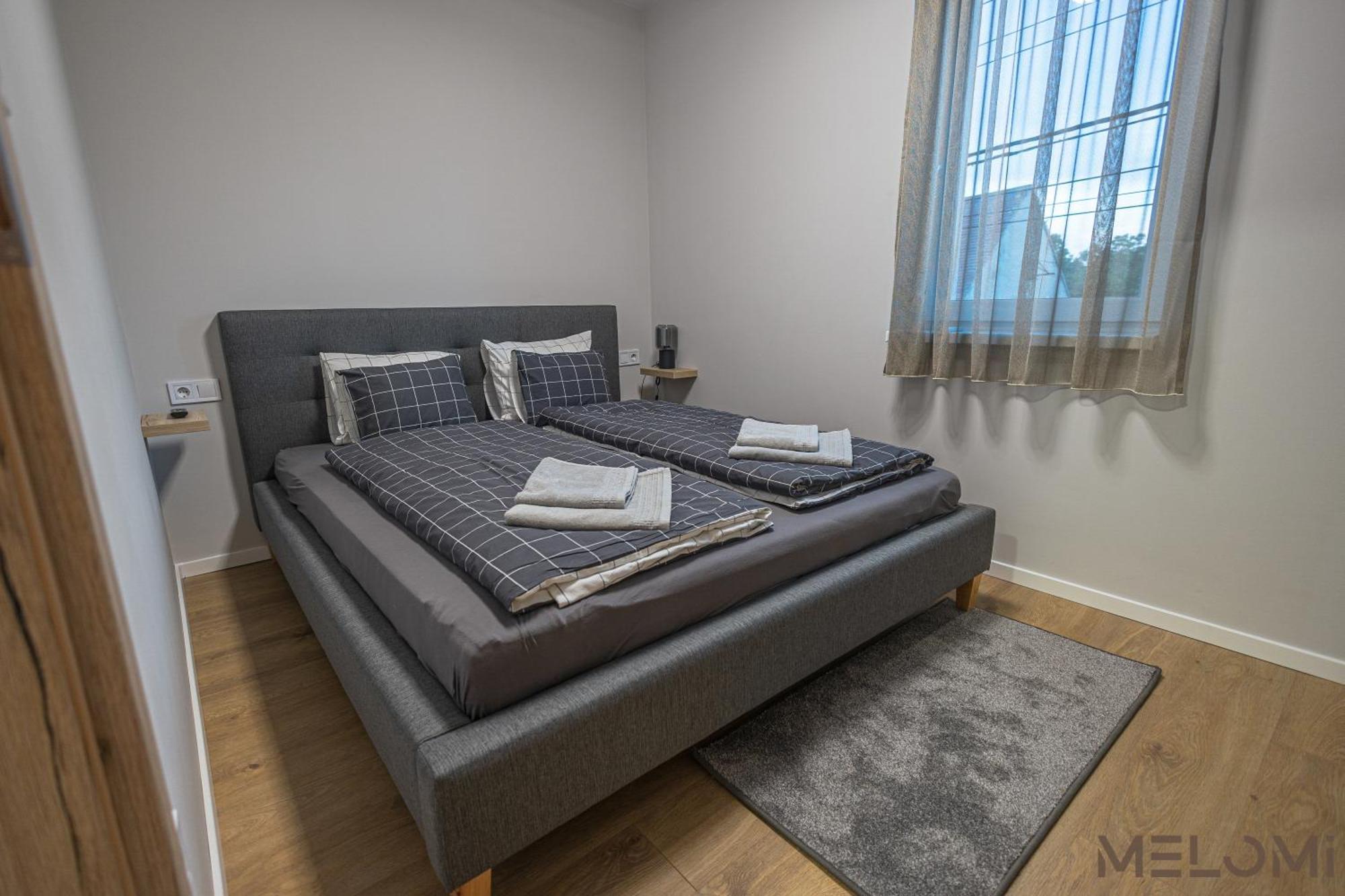 Melomi 1 Apartman Шарвар Экстерьер фото