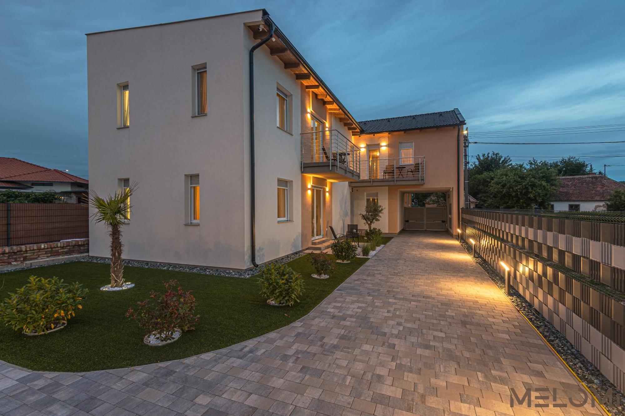 Melomi 1 Apartman Шарвар Экстерьер фото