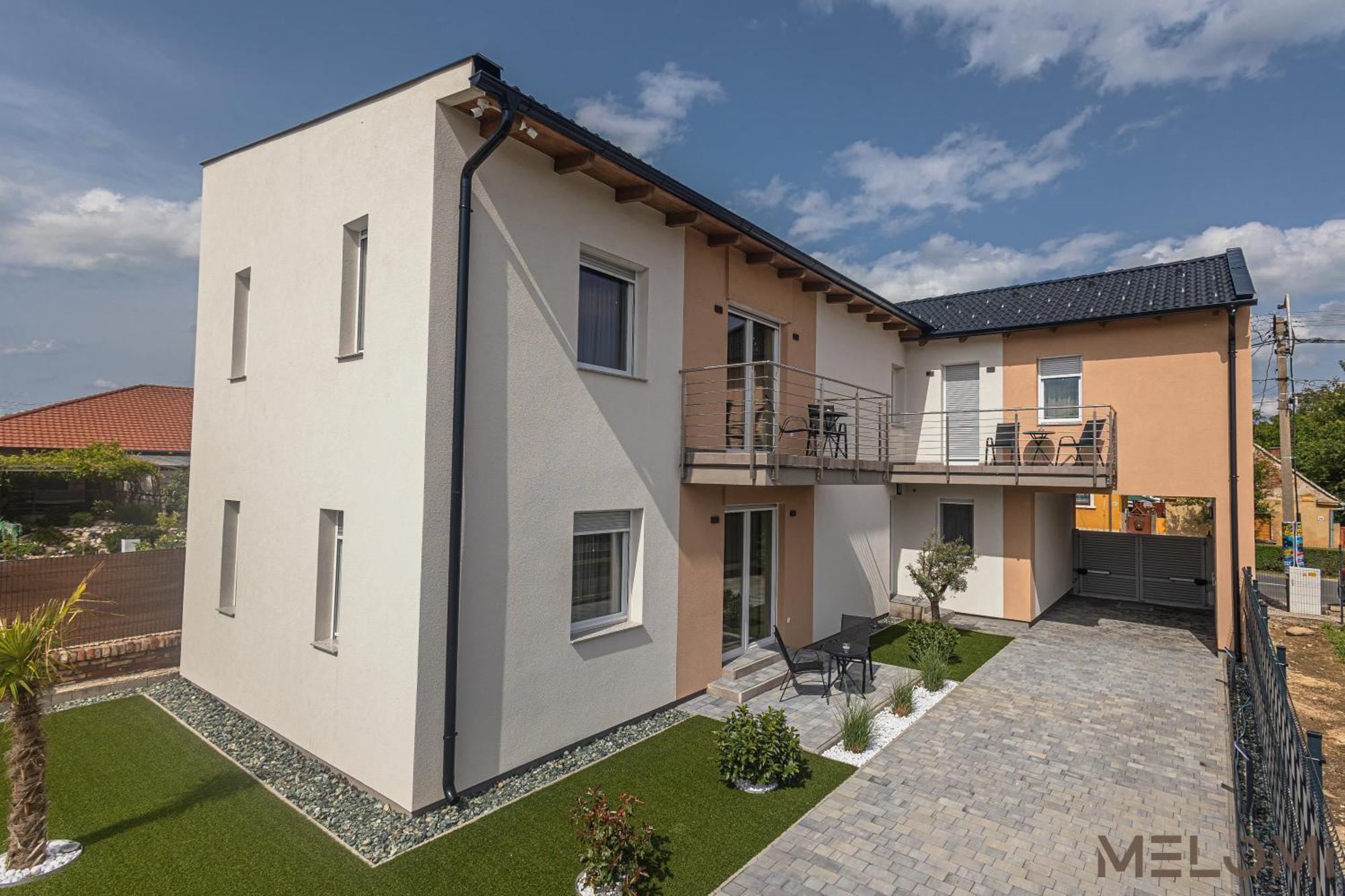 Melomi 1 Apartman Шарвар Экстерьер фото